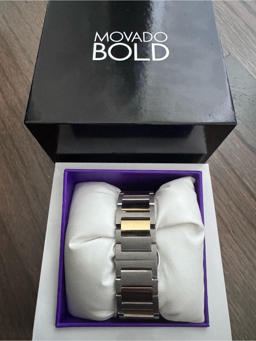Movado Bold Swiss Made Two-Tone Watch-Box+Extra links+Tags Excellent Condition!! - Picture 3 of 5